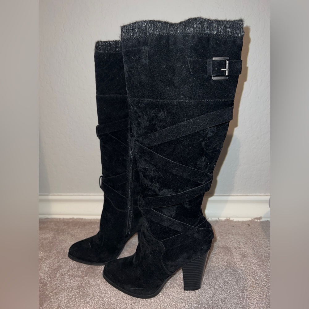 Black boot